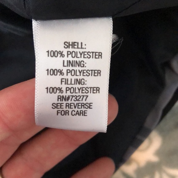 Black and Gray Plaid Quilted Vest with Snap Closure and Pockets Sz M - Picture 5 of 8